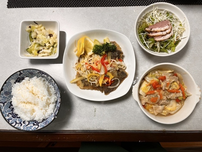 南和海事 船内 夕食